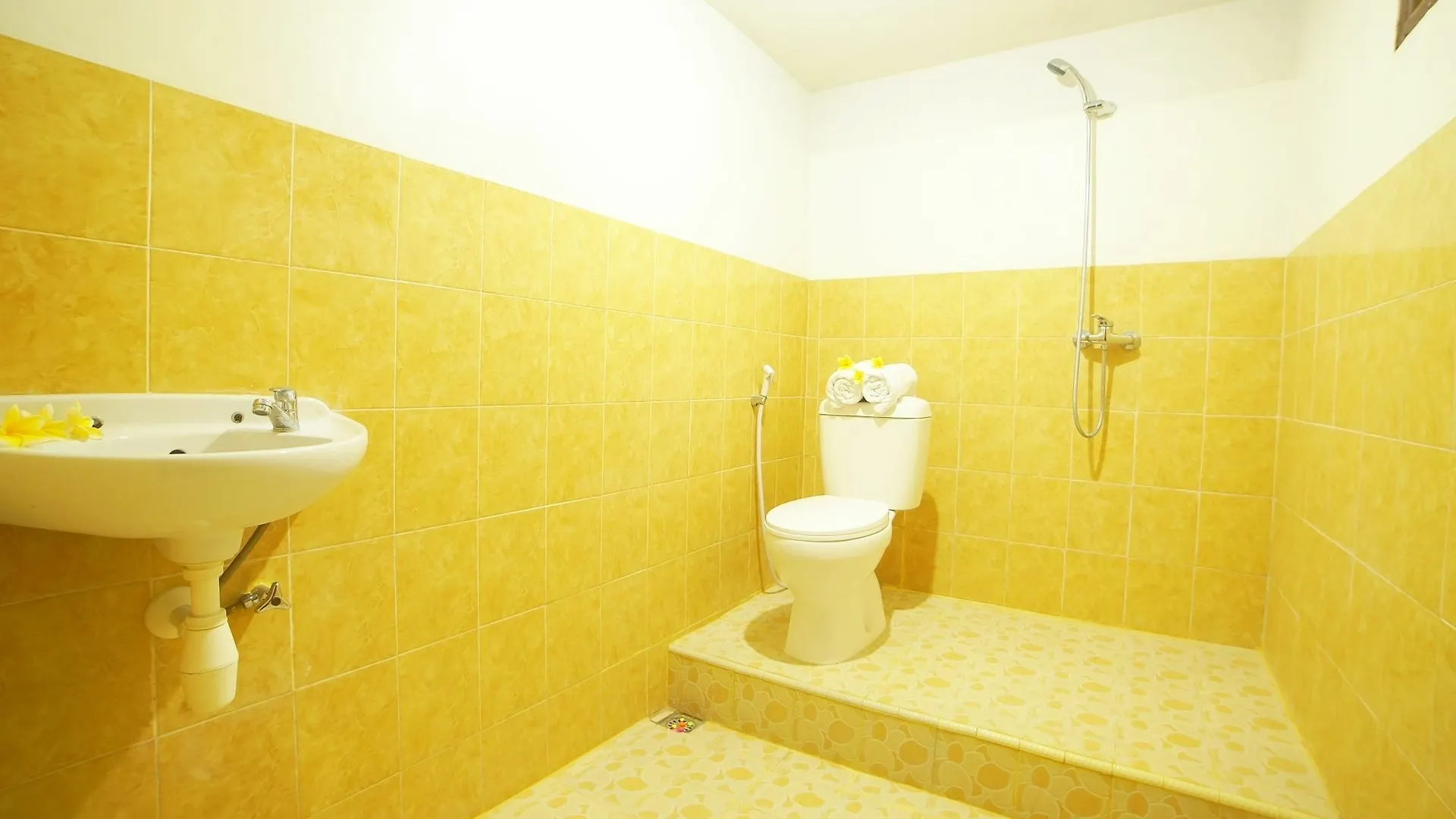 Easton Kuta Homestay